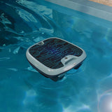 Dolphin Skimmi 300 – סקימר רובוטי סולארי חכם לבריכה